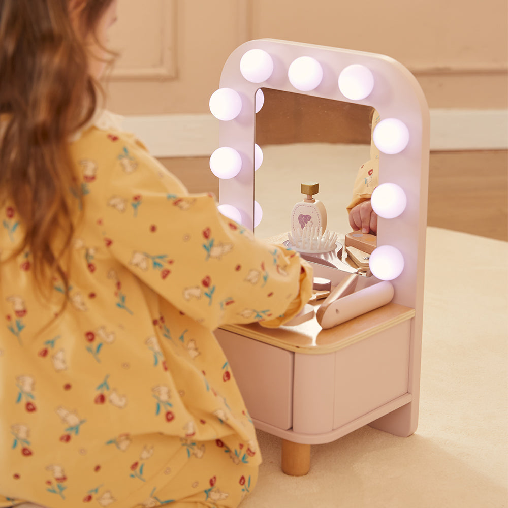 Wooden toy vanity set with lights for kids pretend play by Guanyi Toys