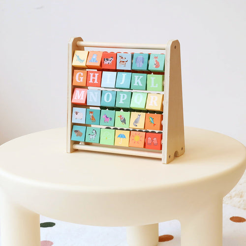 Guanyi Toys 2 in 1 Abacus Stand Alphabet Abacus - detail close-up
